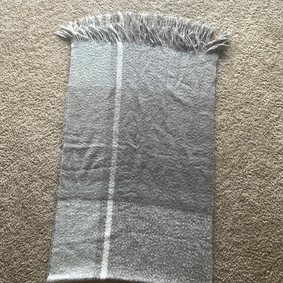 Winter flannel scarf - Picture 1 of 2